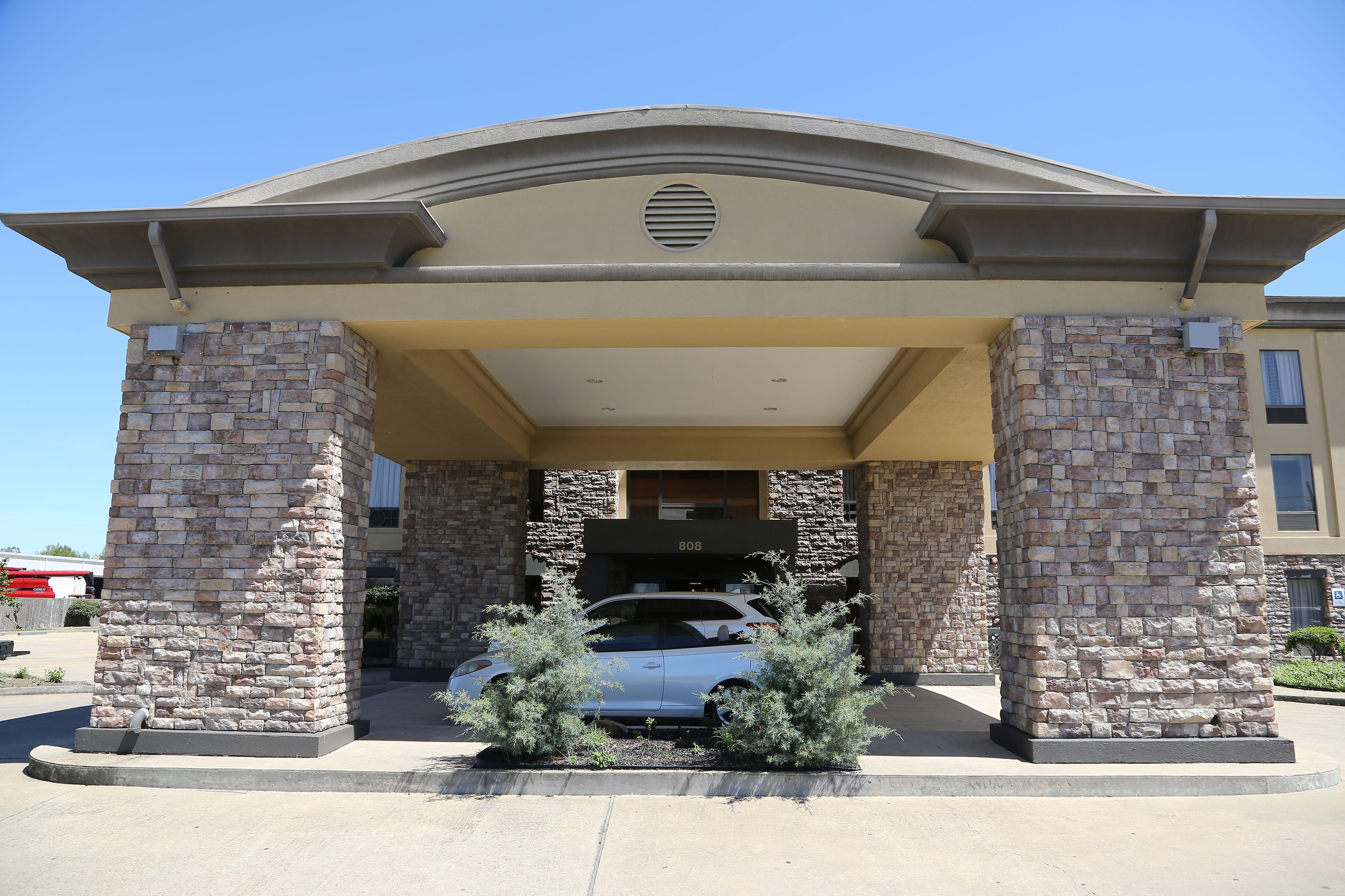 Holiday Inn Express Hotel & Suites Cleveland - Ms By Ihg Экстерьер фото