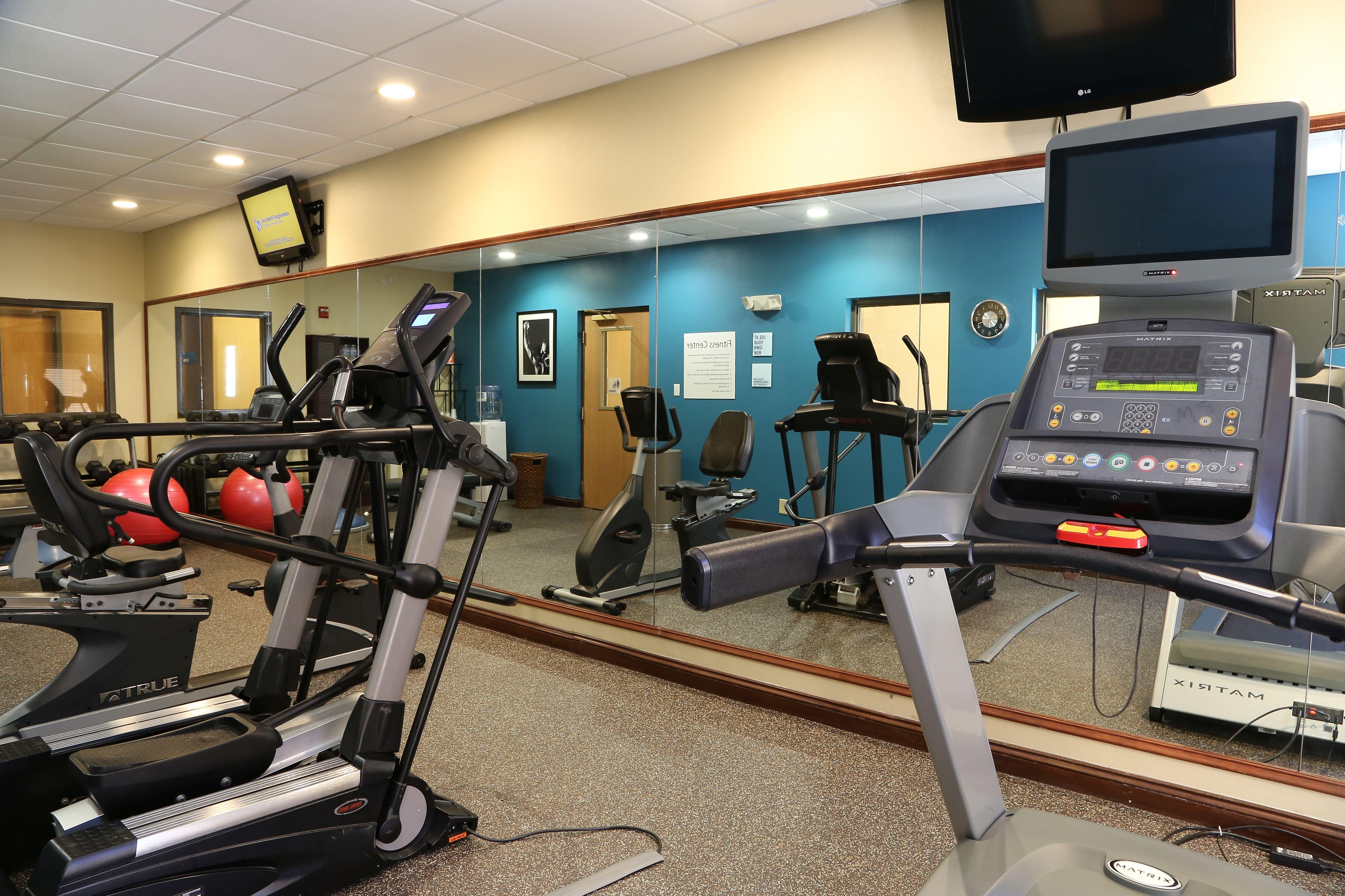 Holiday Inn Express Hotel & Suites Cleveland - Ms By Ihg Экстерьер фото
